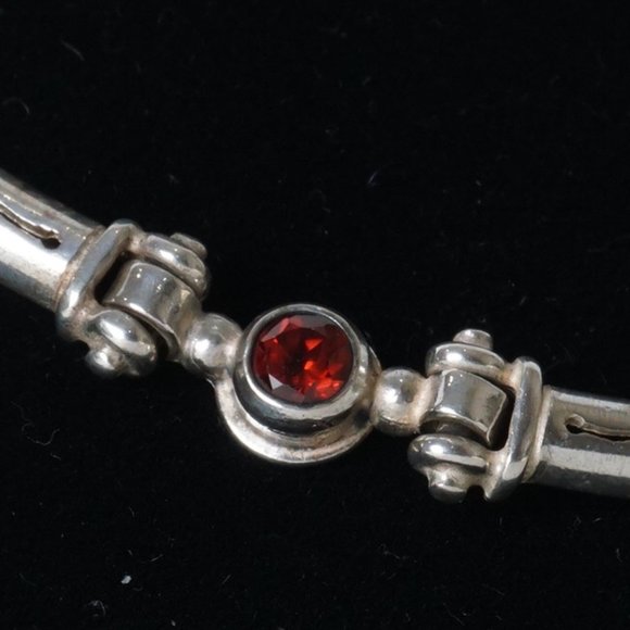Designer Silver Necklace with Garnets - Picture 4 of 8